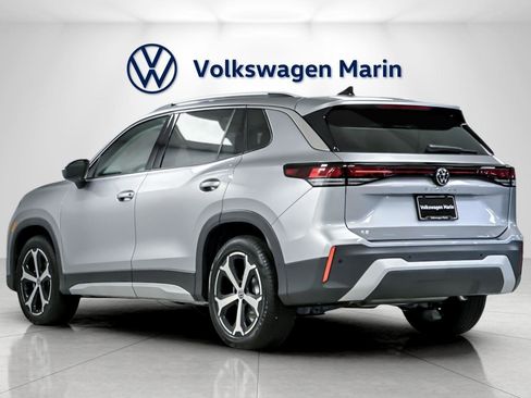 New 2026 Volkswagen Tiguan SE image 3