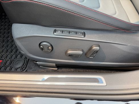 New 2026 Volkswagen Jetta GLI Autobahn FWD image 12