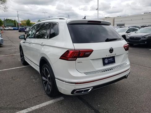 Used 2024 Volkswagen Tiguan SEL R-Line AWD/4WD image 4