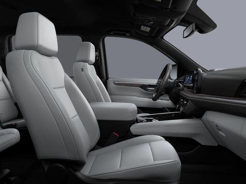 New 2025 Chevrolet Suburban Premier AWD/4WD image 33