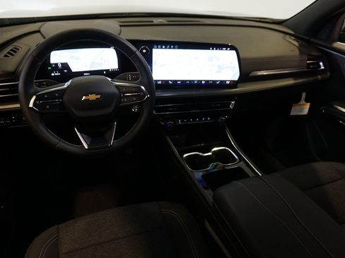 New 2026 Chevrolet Traverse LT w/ Driver Confidence Package FWD image 13