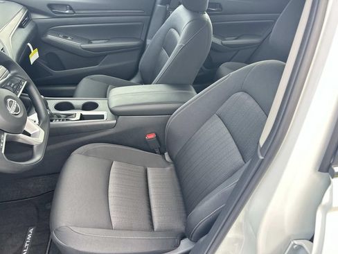 New 2026 Nissan Altima 2.5 SV FWD image 14