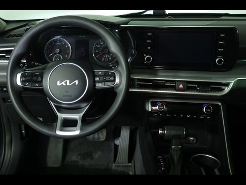 Used 2022 Kia K5 LXS image 15