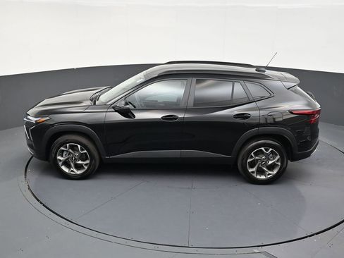 Used 2026 Chevrolet Trax LT FWD image 14