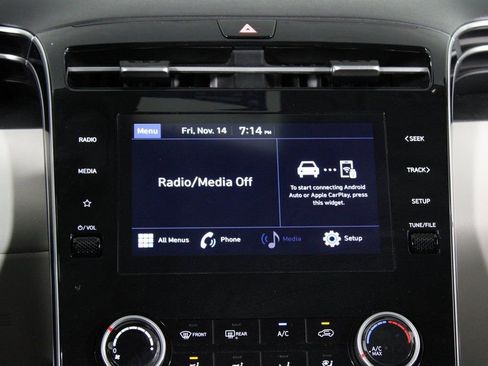 Certified 2024 Hyundai Tucson SE image 5