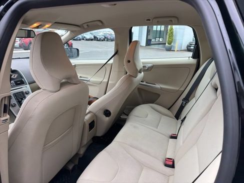 Used 2011 Volvo XC60 3.2 FWD image 5