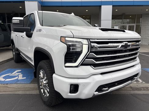 New 2026 Chevrolet Silverado 3500 High Country w/ Technology Package image 7