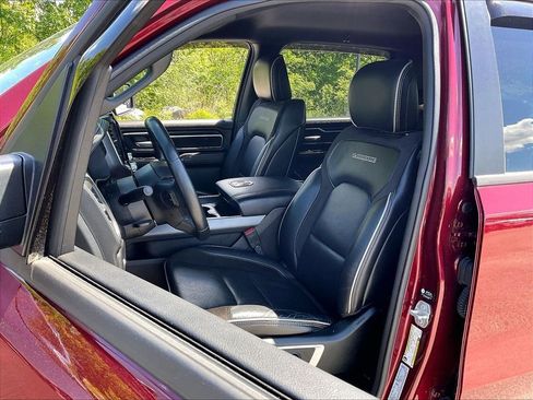 Used 2023 RAM 1500 Laramie AWD/4WD image 9