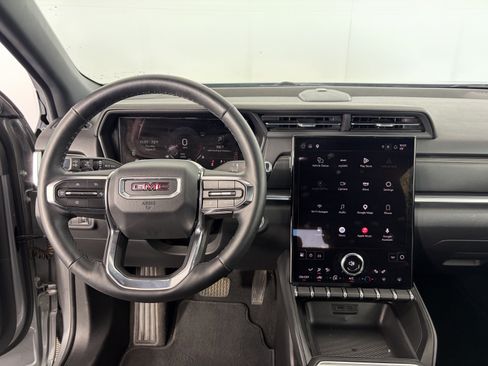 Used 2025 GMC Terrain Elevation AWD/4WD image 3