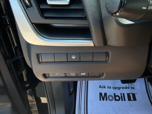 Certified 2026 Nissan Rogue SV AWD/4WD image 26