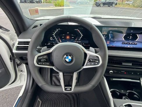 Used 2026 BMW 330i xDrive Sedan w/ M Sport Package AWD/4WD image 13