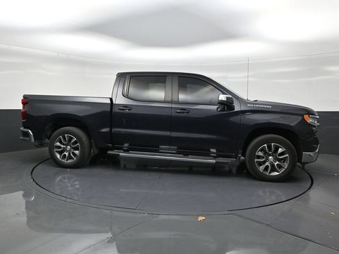 Used 2023 Chevrolet Silverado 1500 LT RWD image 6