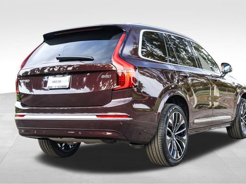 Used 2026 Volvo XC90 B5 Plus w/ Protection Package AWD/4WD image 5