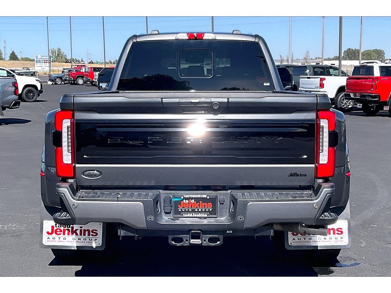 Used 2026 Ford F350 Platinum AWD/4WD image 4