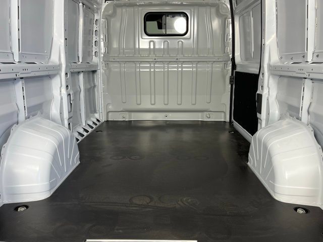 New 2026 RAM ProMaster 2500 w/ Convenience Group FWD image 9