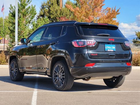 Used 2023 Jeep Compass Limited image 7