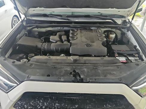 Used 2019 Toyota 4Runner SR5 RWD image 8