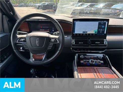 Used 2024 Lincoln Navigator Reserve w/ Monochromatic Package image 31