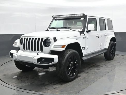 Used 2021 Jeep Wrangler Unlimited Sahara image 6