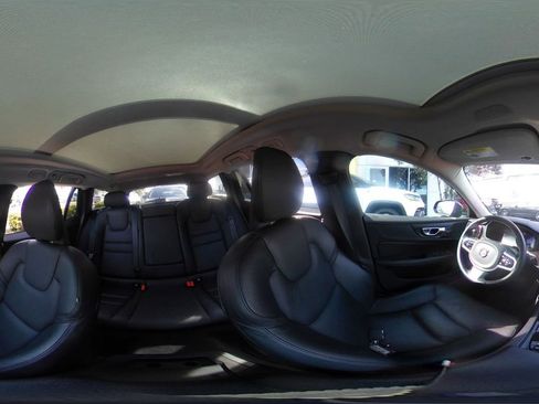 Used 2025 Volvo V60 B5 Cross Country Plus AWD/4WD image 43