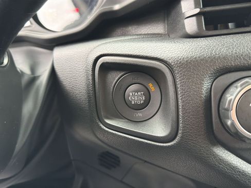 Used 2024 Jeep Wrangler Willys image 22