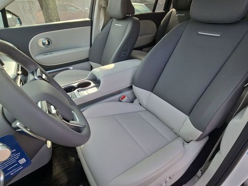 New 2026 Hyundai Ioniq 9 Limited w/ Tow & Go Package AWD/4WD image 16