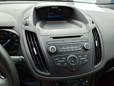 Used 2017 Ford Escape SE w/ SE Sport Appearance Package AWD/4WD image 21