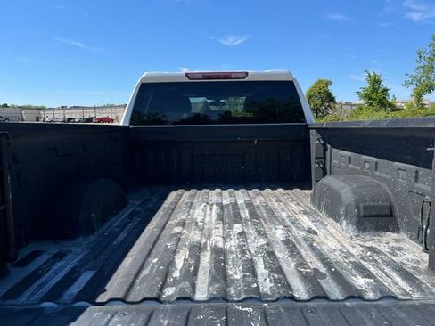 Used 2022 GMC Sierra 1500 Elevation w/ LPO, Elevation Black Package AWD/4WD image 12