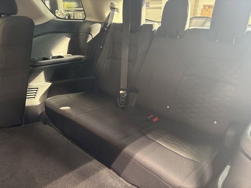 Used 2025 Nissan Pathfinder SV image 26