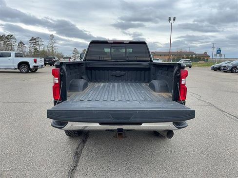 Used 2021 Chevrolet Silverado 3500 LTZ w/ LTZ Convenience Package AWD/4WD image 12