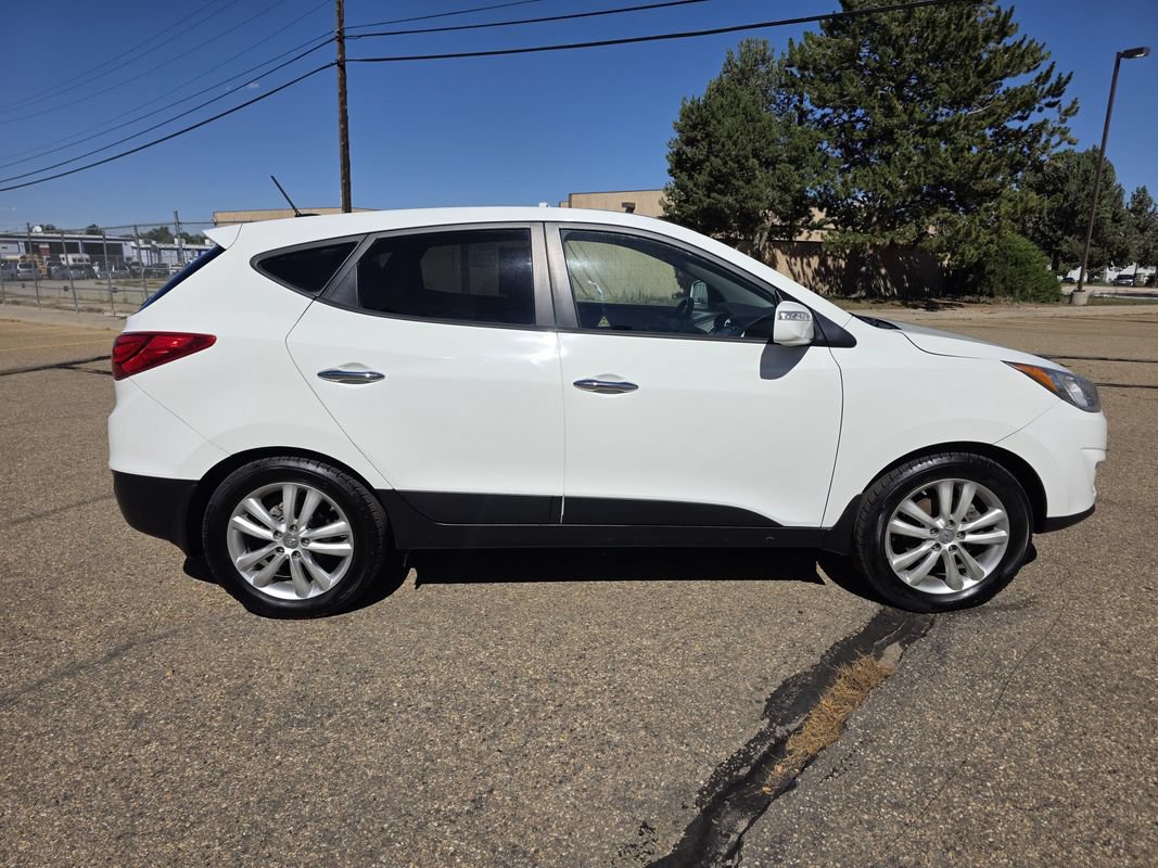Used 2013 Hyundai Tucson Limited w/ Premium Pkg FWD image 9