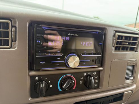 Used 2002 Ford F250 2WD Crew Cab Super Duty image 31