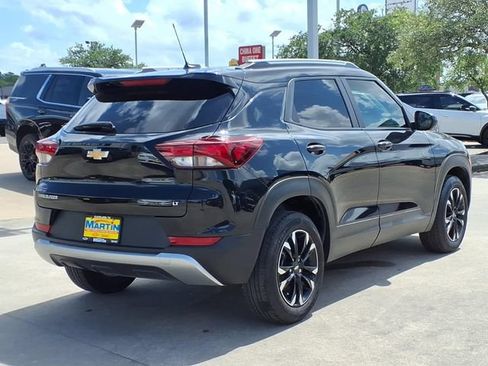 Used 2023 Chevrolet TrailBlazer LT w/ Convenience Package FWD image 5