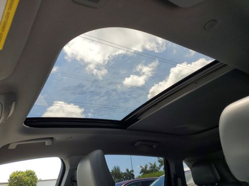 Certified 2021 Lincoln Nautilus Reserve w/ Class II Trailer Tow Package image 17