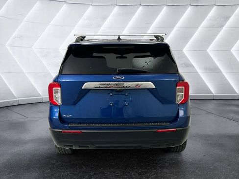 Used 2022 Ford Explorer XLT image 5