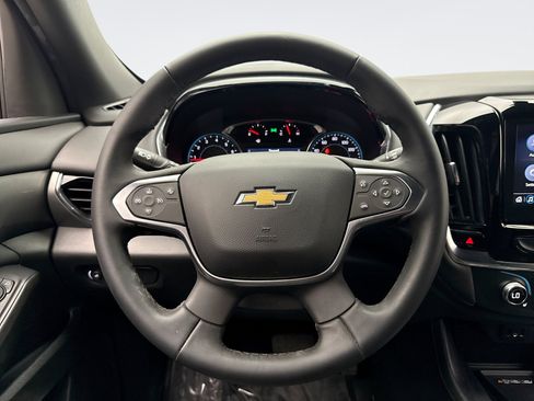 Used 2023 Chevrolet Traverse LT AWD/4WD image 12