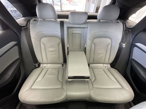 Used 2018 Audi Q3 2.0T Premium w/ Convenience Package image 25