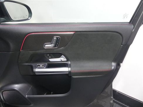 Used 2023 Mercedes-Benz GLA 250 image 18