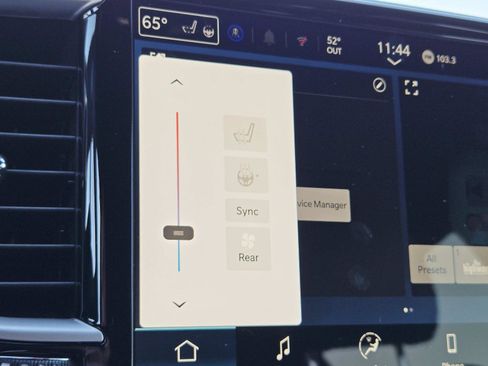 New 2026 Chrysler Pacifica Select w/ S Appearance Package FWD image 28