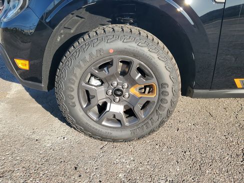 New 2026 Ford Maverick Tremor image 6