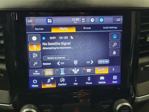 Used 2022 RAM 1500 Big Horn AWD/4WD image 18