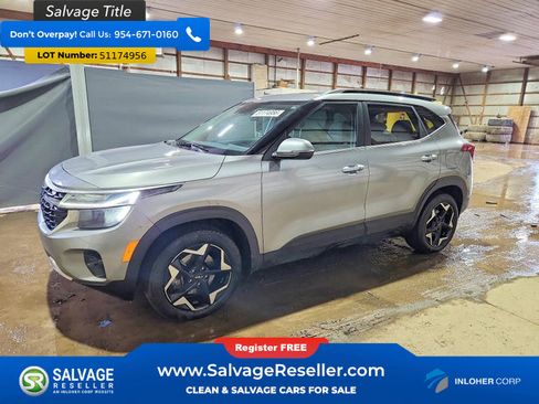 Used 2024 Kia Seltos EX AWD/4WD image 1