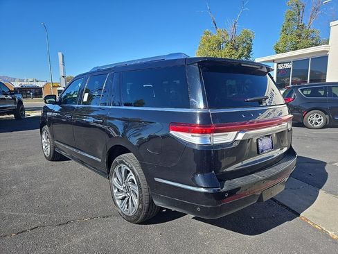 Used 2024 Lincoln Navigator L 4WD image 7