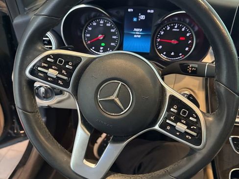 Used 2019 Mercedes-Benz C 300 Sedan image 4