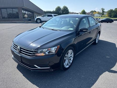 Used 2019 Volkswagen Passat 2.0T Wolfsburg FWD image 1
