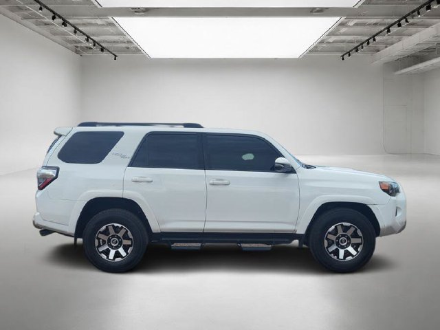 Used 2023 Toyota 4Runner TRD Off-Road Premium w/ Moonroof Package AWD/4WD image 7