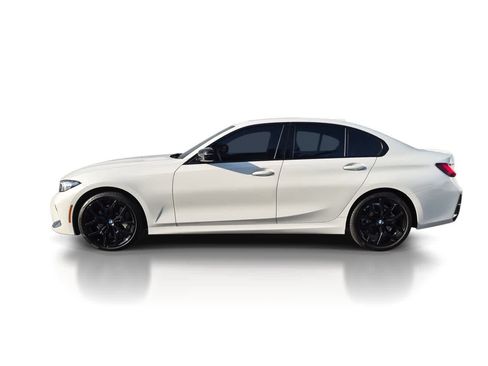 Used 2025 BMW 330i Sedan w/ M Sport Package RWD image 5