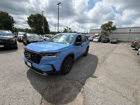 Used 2024 Honda Pilot TrailSport image 18