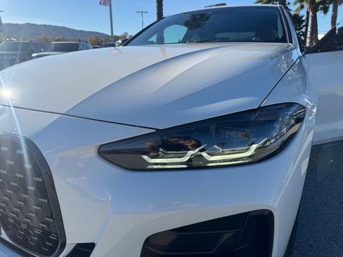 Used 2023 BMW M440i Coupe w/ Premium Package image 33
