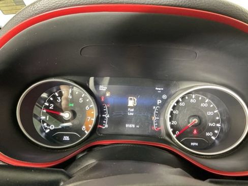 Used 2018 Jeep Compass Trailhawk AWD/4WD image 17